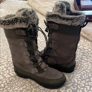 Kids Gray fur lined Winter Boots